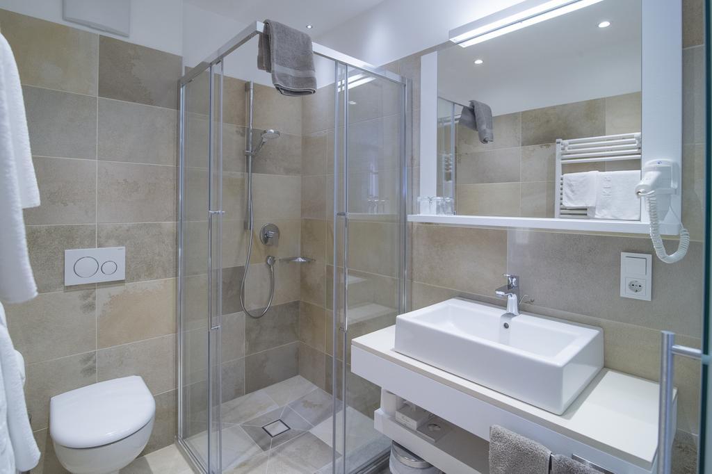 Garni Hotel Kessler Tirolo Extérieur photo